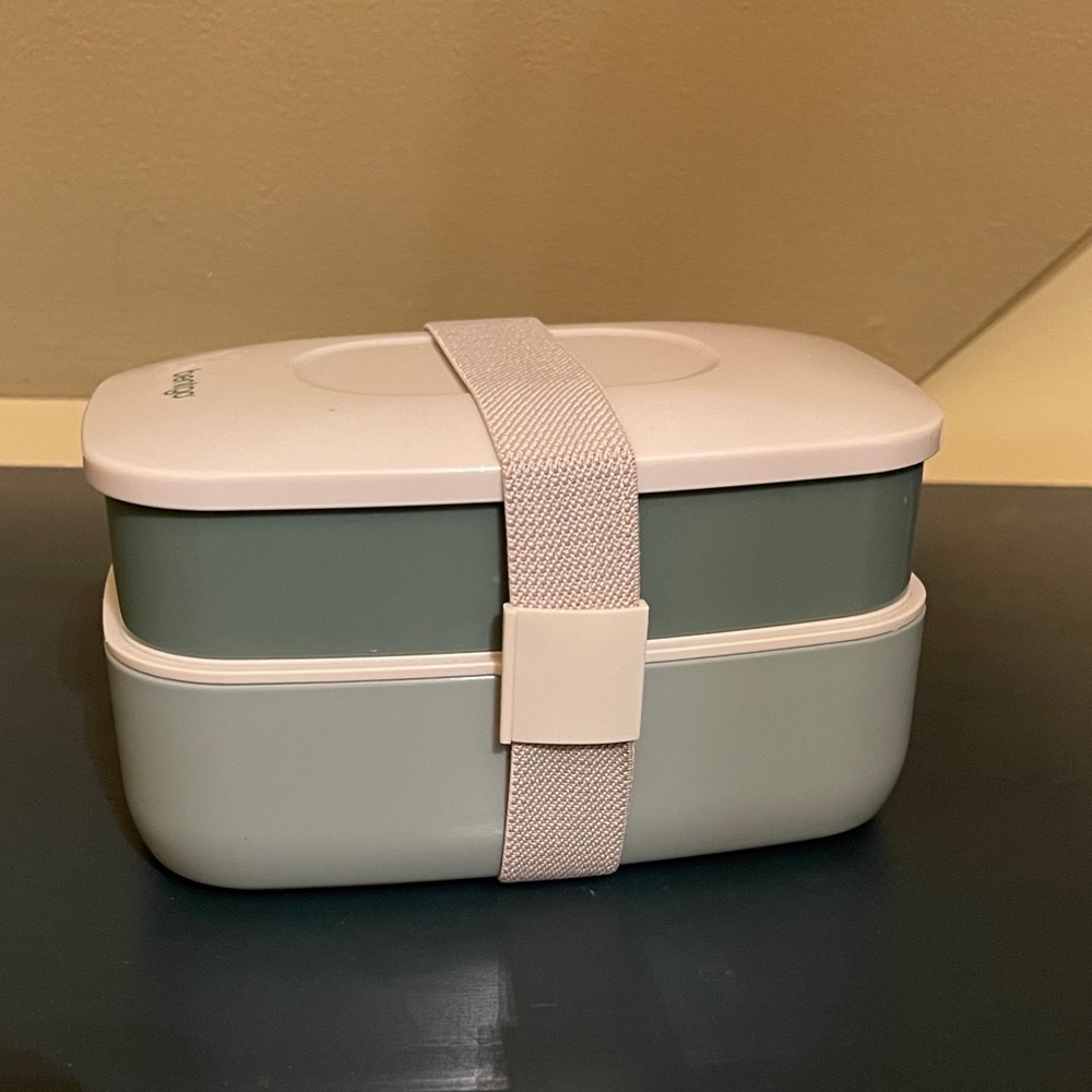 Bentgo Green and White Lunch Box silverware not included